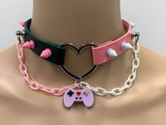 Karl Jacobs Cosplay Accessories, Vanellope Necklace, Pink Chains, White Spikes, Cute Choker Necklaces, Industrial Piercing Jewelry, Alt Clothes, Goth Decor, Heart Choker