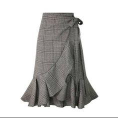 Rll Studio | Women’s Casual Gray Elegant Mirmaid Ruffle Hem Wrap Skirt Size S New Without Tags Length 29” 3 Elegant Work Wear, Long Pleated Skirt, Classy Skirts, Midi Wrap Skirt, Pleated Long Skirt, England Fashion, Midi Skirt Pencil, Mermaid Skirt, Plaid Fashion