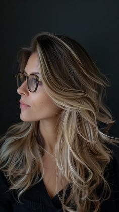 40+ Gorgeous Balayage Highlights Hairstyles You'll Love In 2024 Popular Hair Trends 2024, Baylage Hair 2024, Balayage Dimensional, Lived In Balayage, Balayage Inspiration, Medium Length Brown Hair