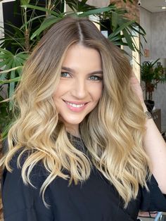 Hair Extensions Balayage, Sunny Hair, Balayage Brown, Hair Tape, Tape In Extensions, Balayage Hair Blonde, Double Sided Adhesive Tape