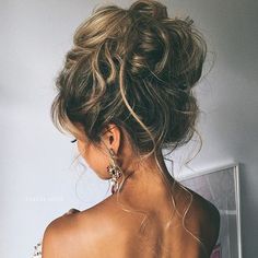 Chic Updos for Medium Length Hair Big Hair Updo, Fashionable Hairstyles, Messy Wedding Hair, Messy Updo, Hair Styles 2017, Wedding Hair Inspiration, Big Hair