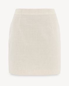 The PIPPA skirt is a mini skirt with a straight cut and a concealed zipper. High Waist Skirt With Side Zipper, Chic Cotton Mini Pencil Skirt, Fitted Mini Skirt With Back Zipper, Spring Mini Skirt With Side Zipper, High Waist Mini Skirt With Side Zipper, Summer Mini Skirt With Side Zipper, Relaxed Skirt With Side Zipper, Beige Relaxed Mini Skirt, Relaxed Fit Beige Mini Skirt