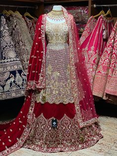 Peplum Bridal Lehenga, Red Velvet Lehenga, New Bridal Dresses, Baju Kahwin, Red Bridal Dress, Latest Bridal Lehenga, Velvet Lehenga, Zardosi Work, Wedding Lehenga Designs