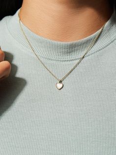 Dainty Jewelry Necklace, Dope Jewelry, Unique Nature, Pretty Necklaces, Moonstone Necklace, Gold Coin, Women's Jewelry And Accessories, Pretty Jewelry, Cute Necklace