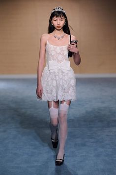 Off White Fashion Show, Floral Satin Dress, Shushu Tong, Shanghai Fashion Week, Shanghai Fashion, Delicate Lingerie, It Bag, Lace Outfit, Empire Dress