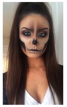 Skull make up Makijaż Sugar Skull, Halloween Skeleton Makeup, Skeleton Face Paint, Carnaval Make-up, Pelottava Halloween, Halloween Makeup Sugar Skull, Halloween Make-up Looks, Halloweenský Makeup, Holloween Makeup