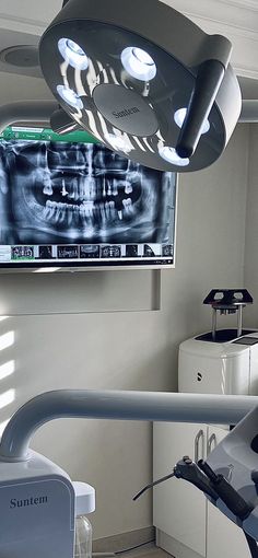 Dentistry Aesthetic, Dentist Career, Dental Aesthetic, Dentist Assistant, Dentist Hygienist, Dental Photos, Dental Hygiene Student