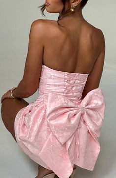 New Fashion Style, Vestidos Color Rosa, Evening Mini Dresses, Dolls Fashion, Maxi Dress Sale, Mini Dresses For Women, Dresses By Length, Homecoming Dress, Waist Dress