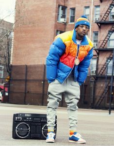 fabolous fashion hip hop men style urban wear 1990 90s outfits 1990s swag mens street dressing winter tbt looks thursdays Hip Hop Look, Mushroom Nails, Look Hip Hop, 90s Party Outfit, Cultura Hip Hop, 90s Fashion Outfits Hip Hop, Fashion Guys, Mode Hip Hop, Punk Girls