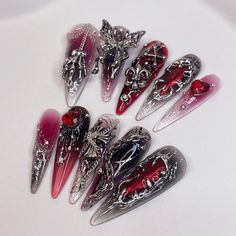 Welcome to 𝗟𝘂𝗺𝗶𝗻𝟴 𝗦𝘁𝘂𝗱𝗶𝗼 ! This is a one-person small business, based in Thailand. Nail art is my only passion in life and I'm still exploring. I'm trying to create more unique sets and take my work to the next level. So please stay tuned for my upcoming pieces *̀ᴗ*̀ 𝙔𝙤𝙪 𝙬𝙞𝙡𝙡 𝙧𝙚𝙘𝙚𝙞𝙫𝙚: ○ 10 handmade press on nails ○ adhersive tabs ○ cuticle stick ○ nail buffer ○ nail file ○ alcohol pad I'm also open for 𝗰𝘂𝘀𝘁𝗼𝗺 𝗼𝗿𝗱𝗲𝗿𝘀. So if you have any inquiry, please don't Black Fingernails, Halloween Press On Nails, Nails Silver, Gothic Nails, Gothic Cross, Aesthetic Nails, Red Nail, Stick On Nails