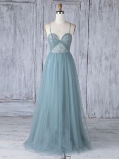 Simple Sweetheart Neck Tulle Lace Long Prom Dresses Prom Dresses Gray, Grey Blue Bridesmaid Dresses, Bridesmaid Dress Dusty Blue, Blue Tulle Dress, Prom Dress Pictures, Sweetheart Bridesmaids Dresses, Prom Dresses Boho, Green Evening Dress, Dusty Blue Bridesmaid Dresses