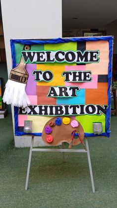 Exhibition board idea Board Ideas Preschool, Preschool Art Exhibition Ideas, School Exhibition Decoration Ideas, Craft Exhibition Ideas, Exhibition Decoration Ideas