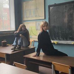 Slavic School Aesthetic, Russian Childhood Aesthetic, Russian Childhood, School Core, School Mood, Childhood Aesthetic, Class Pictures, Strict Parents, Alex G