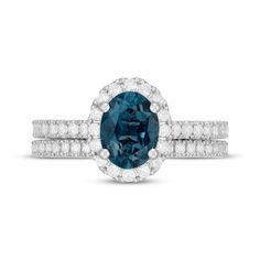 a blue and white diamond ring set