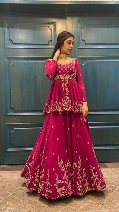 Wedding Outfits Indian, Reception Outfit, Lehenga Designs Simple, Latest Bridal Dresses, Traditional Indian Dress, Pakistani Wedding Outfits