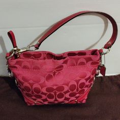 Questions? Leave A Comment Below! In Very Good Condition 7" X 9" 7" Height X 9" Length Vintage Y2k Style Has Silver Metal Detailing On Each Side Hot Pink Color Coach Carly Signature Hot Pink Handbag. Brand: Authentic Coach Satin Fabric Coach Signature "C" Inside Pocket Leather Strap Top Zip Closure 9.5"L X 3.5"W X 6.25"H Cn Be Used As A Handbag Or Shoulder Bag Hot Pink Handbag, Coach Vintage Bag, 2000s Purse, Demi Baguette, Hot Pink Handbags, Pink Handbag, Vintage Coach Bags, Hot Pink Color, Strap Top