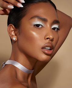 Vogue Makeup, Dusky Skin, Danessa Myricks, White Eyeshadow, Dark Complexion, White Makeup, Editorial Hair, Photoshoot Makeup, Black Women Makeup