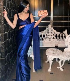 Royal Blue Saree Look, Blue Satin Saree, Sunaina Khera, Royal Blue Saree, Farewell Sarees, Navy Blue Saree, Wedding Reception Outfit, Satin Silk Saree, Samantha Akkineni