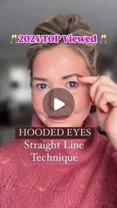 Sonya MacDonald /Over 40 Makeup/Skin on Instagram: "🫶🏻This reel got over 2.2 million views in 2024! 🥂
🫣The funny thing is…I avoided eyeshadow demos for so long on Instagram because hooded eyes can be so hard! 😬
And it’s not easy putting yourself out there, especially when you don’t feel good at something.

But I leaned in, and started trying tricks and putting them out there! 
Because if I struggle with something, maybe someone else feels the same way and can find them useful!! 🤷‍♀️

This was a simple 2 shade look and MUA Wayne Goss’ Straight Line HACK!

Find the highest point of your eyelid, which is usually about your pupil. Make a dot.
Grab a handkerchief and place it on the outer corner of your nose to your eyebrow.
Apply eyeshadow from the center of your eye straight out toward Hooded Eyelids, Wayne Goss, Simple Eye, Hooded Eye Makeup, How To Apply Eyeshadow, Hooded Eyes, Beauty Makeup Tips, Beauty Cosmetics, Beauty Secrets