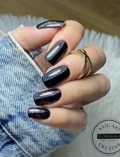 Elevate Your Style with These Stunning Black Nails Art Designs! – best 4 crafts.com Black Nails Art Designs, Glossy Black Nails, Black Wedding Nails, Black Nails Art, Black Nail Art Designs, Nail Dipping Powder Colors, Rave Nails, Easy Toe Nail Designs, Galaxy Nail Art