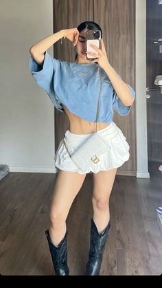 Simple Casual Outfits, Fitness Inspiration Body, Spring Fits, Tumblr Outfits, Bubble Skirt, Baddie Outfits, Outfits Aesthetic, Moda Fashion