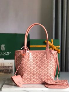 Size: 20cm*20cm*10cm It comes with Dust box, Care manual, Tag, and Paper bag. Designer Pink Box Bag With Large Capacity, Luxury Everyday Gift Bag, High-end Tote Shoulder Bag As A Gift, Pink Rectangular Bag, Luxury Pink Bucket Box Bag, Trendy Tan Bags For Gifting, Trendy Tan Bag For Gift, Trendy Tan Bags As A Gift, Trendy Tan Bags For Gifts