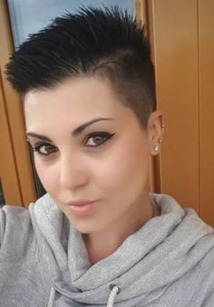 Side Cut Hairstyles, Short Spiky Haircuts, Short Shaved Hairstyles, Girls Short Haircuts, Edgy Haircuts, Really Short Hair