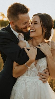 Wedding Day Detail Shots | bride, bride getting ready, bride getting ready photos, wedding day, wedding aesthetic, wedding inspo, wedding inspiration, bridal, bridal photos, wedding dress, wedding dress details, wedding dress detail shots, wedding day vibes, wedding style, bride style, wedding day photo inspiration, floriday weddings, south florida weddings wedding poses for bride and groom bridal party unique indian couple carddesignrr superfast2017 Italian Feast, Bride Groom Poses, Bride Groom Photos, Wedding Couple Photos, Wedding Photography Styles, Dana Point