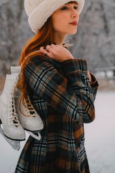 Plaid Wool Coat With Long Sleeves, Elegant Plaid Wool Outerwear, Vintage Plaid Long Sleeve Outerwear, Vintage Single-breasted Wool Coat With Long Sleeves, Fit And Flare Coat, Plaid Wool Coat, Vintage Plaid Long-sleeve Outerwear, Winter Vintage, Long Wool Coat