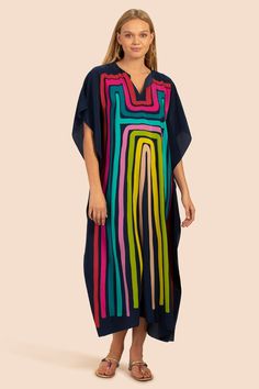 This Kaftan is styled in a contemporary length silhouette. Handcrafted in comfortable fabric, this Kaftan offers exceptional comfort. We use a premium quality of fabric that both flows and drapes around you. This kaftan complements all body types with its long, loose design and slits up both sides. The digital printed kaftan can be worn in many stylish ways to make you look your best.This Kaftan has side slits, No Pocket, Slipover styleFabric : Silk CrepeSize : Free From Chest , Length 55 Inch Liz Dress, Printed Kaftan, Structured Dress, Geo Print, Clothing Essentials, Look Your Best, Trina Turk, Silk Crepe, Solid Dress