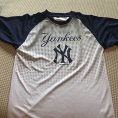 Nwot Yankee T-Shirt Xl (Size 14/16) White Moisture-wicking Tops For Fan Merchandise, White Fan Apparel Shirt With Sublimation Print, White Sublimation Print Shirt For Fans, White Moisture-wicking Crew Neck Shirt, White Sports Shirt With Screen Print, White Crew Neck Shirt Fan Apparel, White Short Sleeve Fan Apparel Tops, White Crew Neck Shirt For Fans, White Short Sleeve Fan Merchandise Shirt