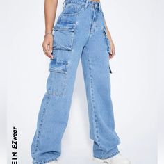 Never Used Cargo Jeans! Super Stylish And Good Material Large: Fits Size 8/10 Denim Cargo Pants, Baggy Cargo Pants, Jean Large, Jeans Cargo, Camisole Dress, Floral Pants, Women Denim Jeans, Cargo Jeans, Denim Trousers