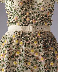 Dior Gown, Couture Details, Vintage Couture, 1950s Fashion, Mode Vintage, Historical Fashion, Mode Inspiration, Metropolitan Museum, Fashion History