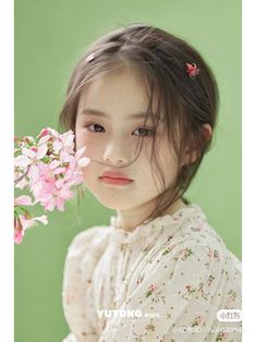 Korean Photoshoot, Photo Makeup, Birthday Cards Diy, Children Photography, Baby Pictures, Diy Cards, Baby Photos, Birthday Cards, Kids Outfits