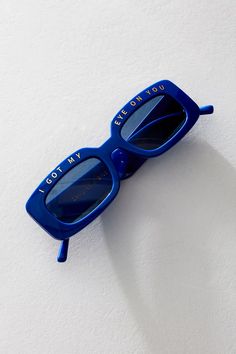 How cute are these sunglasses?! Blue sunglasses. Eccentric accessories. 70's outfit ideas. 70's accessory ideas. Bold accessories. 70's Outfit, 70s Accessories, Accessory Ideas, 70s Outfits, Bold Accessories, Blue Sunglasses, Jewelry Accessories Ideas, Jewelry Accessories, Outfit Ideas