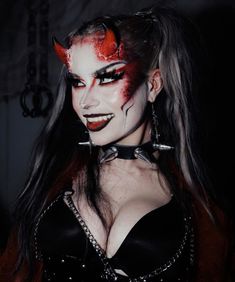 80s Halloween Costumes, Demon Makeup, Devil Makeup, Halloweenský Makeup, Scary Halloween Decorations Outdoor, Devil Halloween, Halloween Makeup Scary