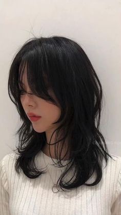 Long wolf cut Fairy Haircut, Korean Hairstyles, Haircut Inspo, Haircut 2024, Chunky Highlights, Hairstyle Inspo, Hair Inspiration Short, Hairstyles For Layered Hair, Haircut Styles