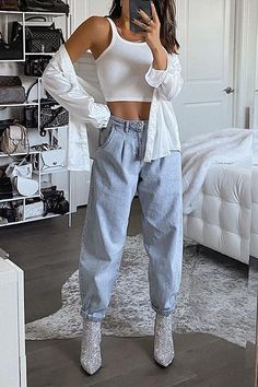 Summer Workout Outfits, Denim Jeans Outfit, Work Outfit Office, 90s Fits, Basic White Tee, Jeans Outfit Casual, High Waist Denim, Casual Work Outfits, Work Outfits Women