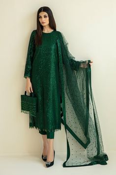 Formal Simple Outfit, Pant Kurti, Simple Kurta, Dupatta Border, Cloth Ideas, Net Shirt, Dress Pakistani, Eid Dress, Net Design