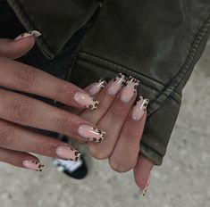 Straight Nails Designs, Short French Fall Nails, Nude Nails Acrylic Design, Fall Nail Design Ideas 2024, Tapered Square Fall Nails, Finger Nails Ideas, Biab Nails Inspiration Autumn, Quirky Nail Designs, Casual Fall Nails