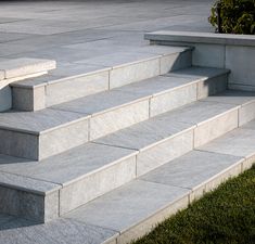 concrete steps leading up to the top of a building