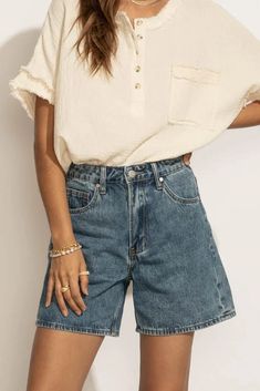 Long Jean Shorts Outfit, Modest Shorts, Fashion Corner, Denim Cutoffs, Mom Shorts, Outfit Goals, New Releases, Spring Summer Outfits, Modest Outfits