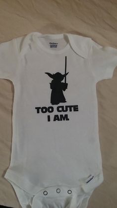 Star Wars Onsies, Diy Star Wars, Pink Shirt Men, Star Wars Onesie, Diy Silhouette, Star Wars Baby Shower, Yoda Shirt