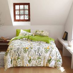 PRICES MAY VARY. 【HIGH QUALITY＆DURABLE CONSTRUCTION】 This boho floral comforter is filled with whole-piece superior microfiber, so this comforter is soft and durable. High quality fabric through unique printing and weaving technology makes this product resistant to fading, breathable and lightweight. 【3 Pcs Twin Comforter Sets】 1 x twin comforter (68" x 90'') and 2 x standard pillowcases (20" x 26"). 【ADD WARM TO YOUR HOME】 Available for all seasons. Brightly boho floral and leaves bring spring Green Room Yellow Bedding, Green And White Bedding Accent Wall, Succulent Bed Set, Plant Bed Spread, Habitat Botanical Bedding, Plant Bedroom Bedding, Olive Green And Blush Pink Bedroom, Sage Bedding, Botanical Bedding