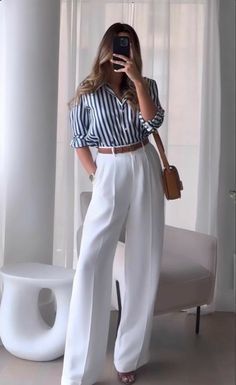 Maxi Dress And Sneakers, Competition Outfit, Woman Suit, Basic Wardrobe, Professional Appearance, Casual Day Outfits, Classy Work Outfits