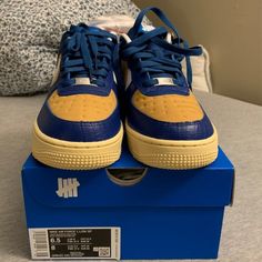 Brand New Nike X Undefeated Air Force 1 Low Sp Court Blue. Size Men’s 6.5 / Women’s 8 Undefeated Air Force, Black Basketball Shoes, Nike Force, Nike Id, Nike Roshe Run, Nike Air Force Ones, Nike Kyrie, Football Shoes, Nike Air Huarache