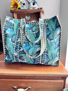 Cotton, colorful, shopping bag, reversible, beach bag, large shoulder bag, oversized bag boho Green Large Capacity Hobo Bag For Beach, Green Hobo Tote Bag For Vacation, Green Tote Hobo Bag For Vacation, Summer Quilted Bag, Quilted Bags For Everyday Summer Use, Quilted Summer Bags, Green Quilted Tote Shoulder Bag, Bohemian Reversible Shoulder Bag, Bohemian Beach Bag Tote With Removable Pouch