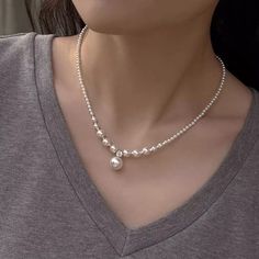 Necklace Beads Design, Pearl And Silver Necklace, Diy Necklace Designs, Elegant Pearl Jewelry, Silver Necklace Designs, Silver Pearl Jewelry, White Pearl Jewelry, Pearl Charm Necklace, Clover Jewelry