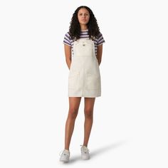 With its twill workwear fabric, this women’s overall dress is styled for authenticity. The dress features durable double needle stitching, adjustable straps, and a functional bib style chest pocket. Dickies Dress, Dickies Women, Bib Overalls, Hem Style, Overall Dress, Chic Woman, Bottom Clothes, Costume Design, Chest Pocket