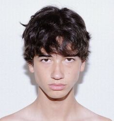 Hair Inspiration Short Men, Interesting Male Faces, Oval Face Curly Hairstyles Men, Hair Examples Drawings, Prom Hairstyles Men, Male Model Haircut, Pretty Boy Haircut, Dark Haired Boy, Punk Hair Men